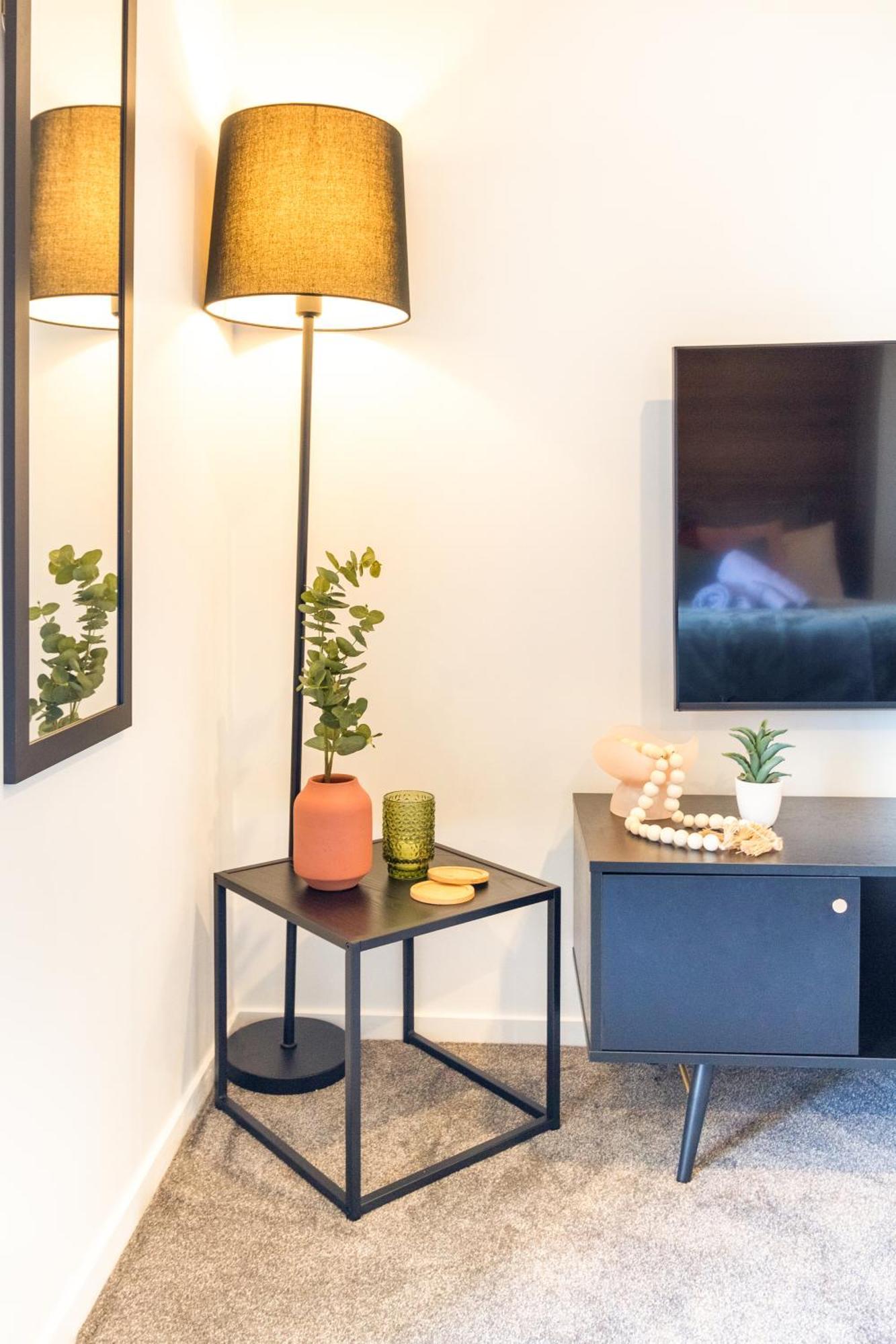 City Living: Upper Studio Haven On Wilmer Christchurch Exterior photo